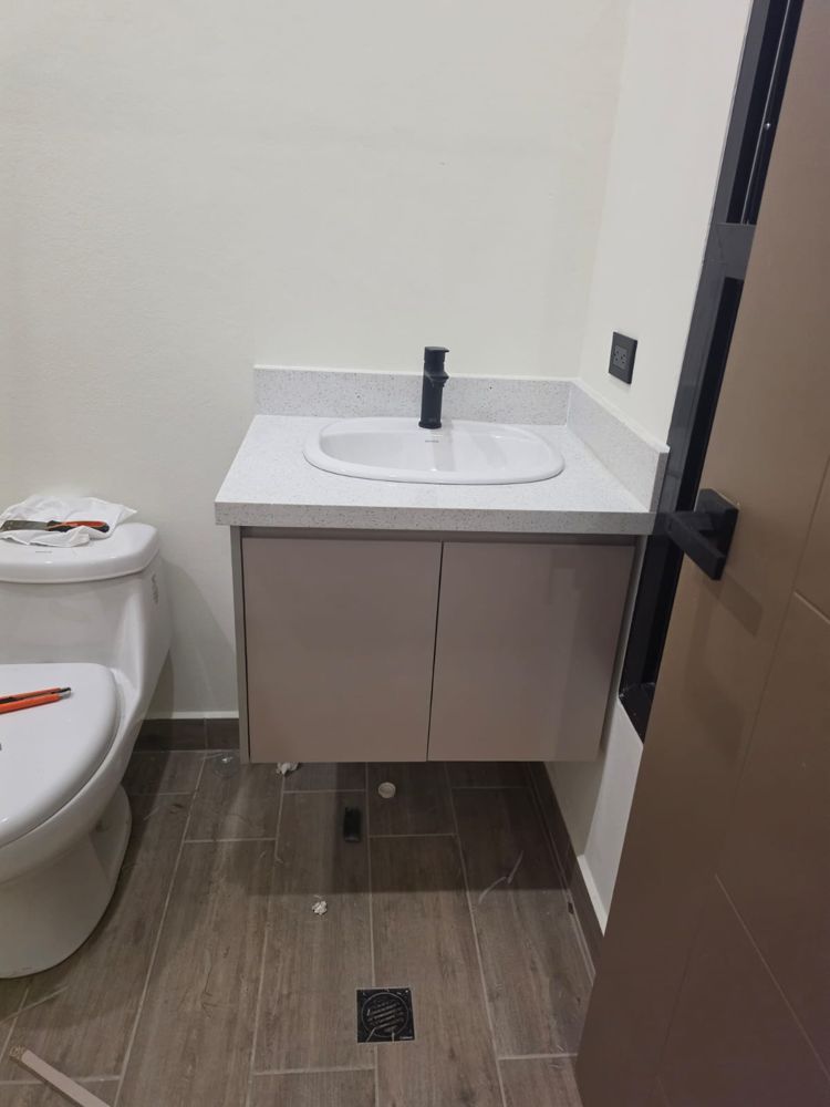 Mueble de lavamanos con dos puertas