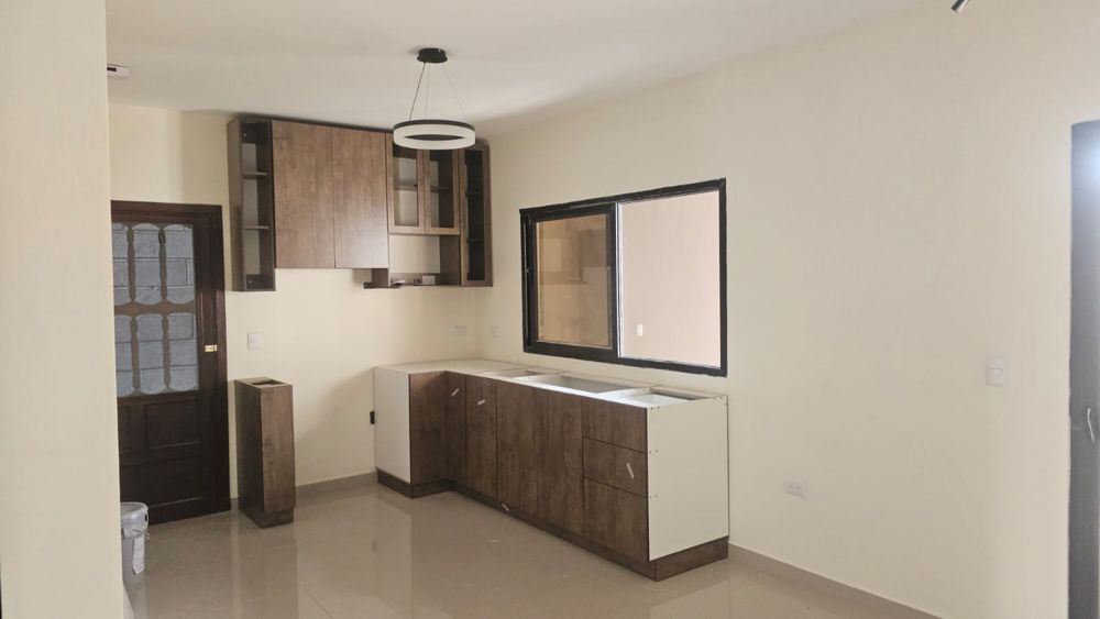Muebles de cocina instalados en el mismo espacio