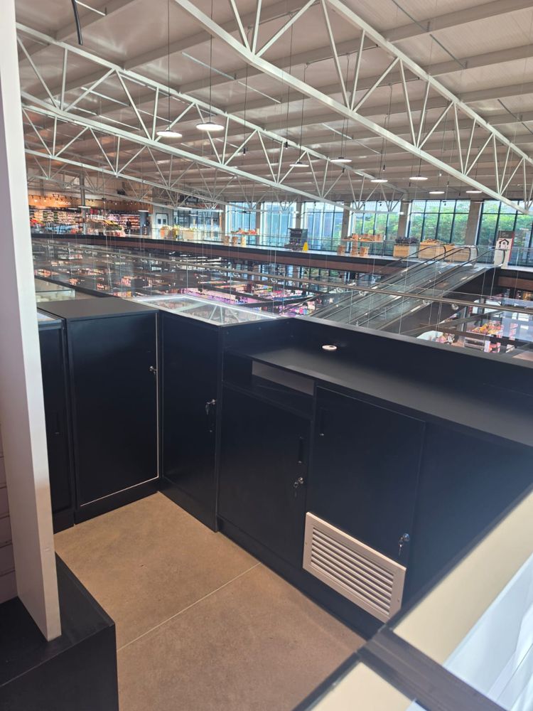 Gabinetes con llave dentro del kiosco